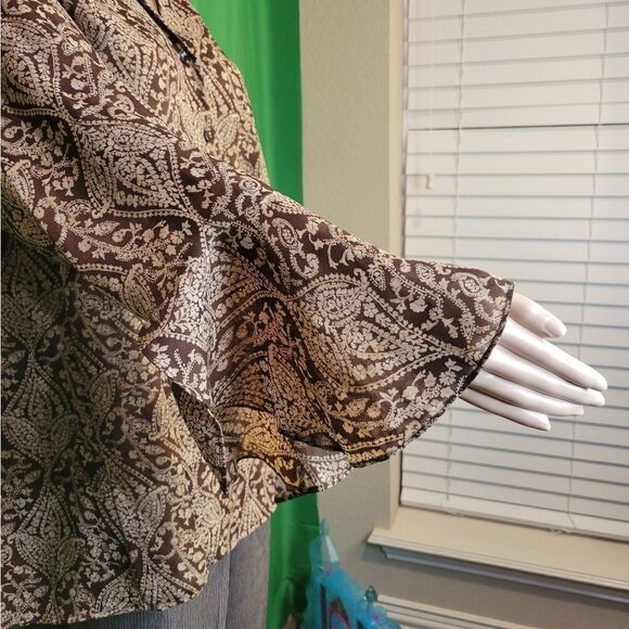 Lane Bryant Long Bell Sleeves blouse  Paisley print. - Picture 5 of 11